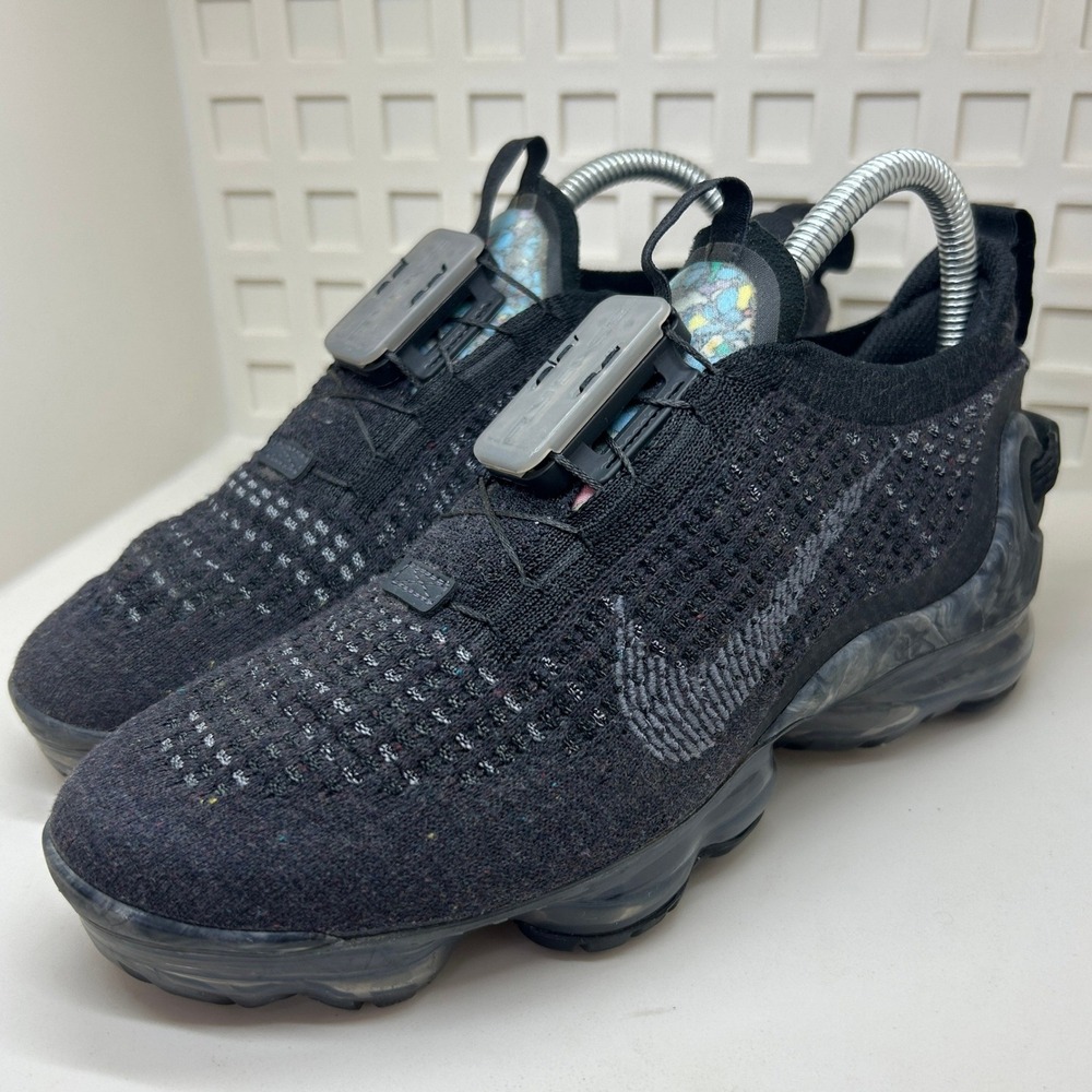 Nike Air VaporMax 2020 Flyknit GS Black Dark Grey CJ4069-002 Boys Size 5Y